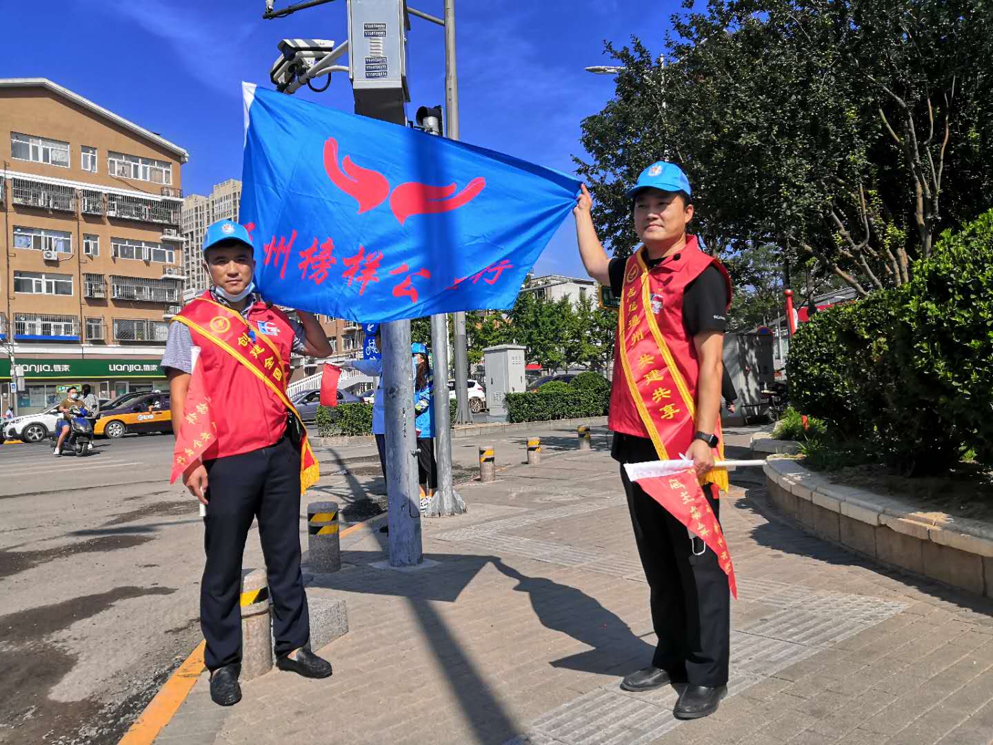 <strong>操成熟女人骚逼</strong>